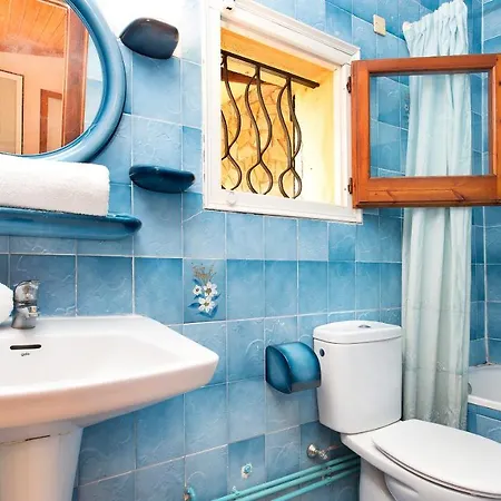 Sleeps 10